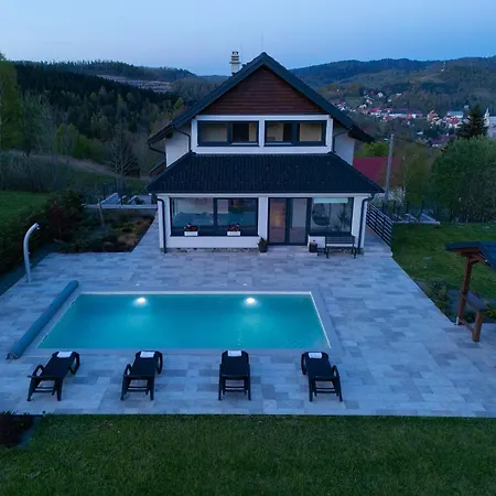 Villa Esen - *