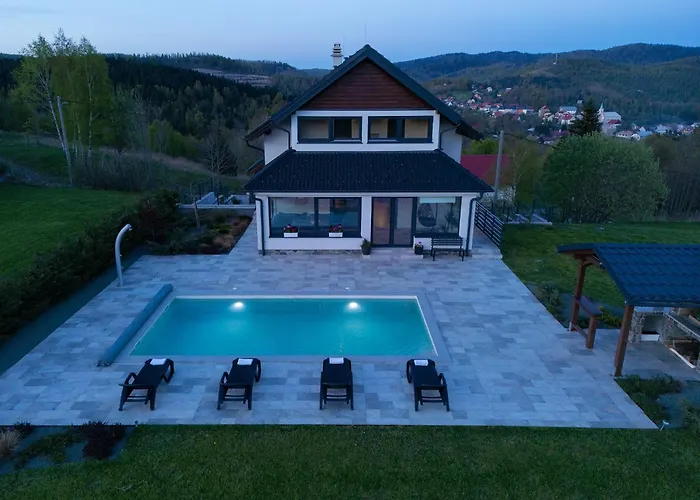Villa Esen - *